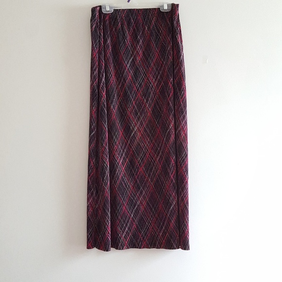 - Ninety Woman 2 Piece Polyester Plaid Skirt & Top - Picture 2 of 6